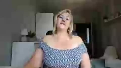 EmillyLove online show from July 24, 1:36 pm