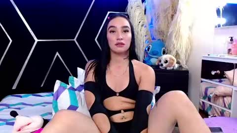 emillystonex online show from July 24, 10:57 pm