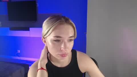 E M I L Y online show from August 11, 7:27 pm