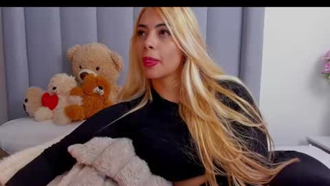 Emily  online show from July 28, 5:08 pm