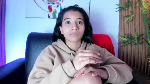 emily_bruss online show from July 29, 4:30 am