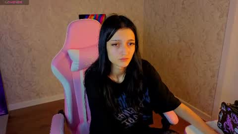 Emily online show from August 11, 7:21 am