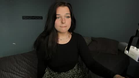 emily_ferra online show from August 31, 1:23 pm
