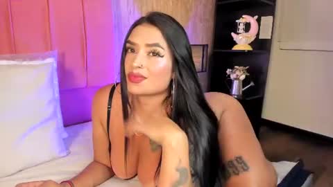 Emily  online show from August 5, 10:41 pm