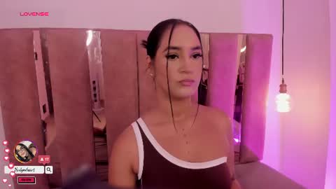 emily_luve online show from August 11, 12:18 pm