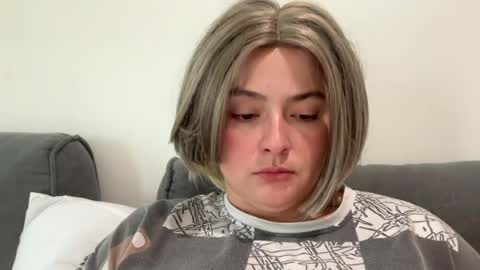 emily_morning_dew online show from August 13, 4:32 pm
