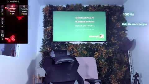 emily_palmeer online show from July 15, 10:27 am