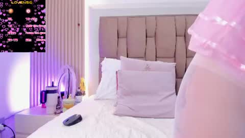 emily_rivas_ online show from August 10, 3:30 am