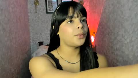 emily_rosue_ online show from August 10, 4:25 am