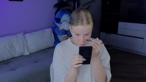 emily shepard online show from August 7, 2:33 am