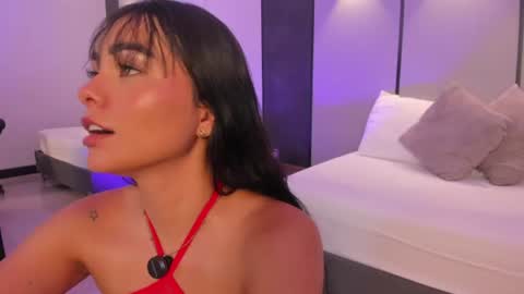 emily_tolson online show from August 10, 9:38 pm
