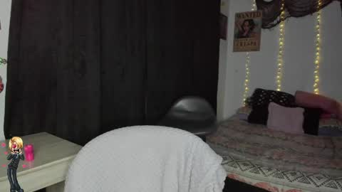 emily_vader online show from May 15, 5:18 am