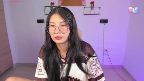 Emi online show from June 20, 4:18 pm