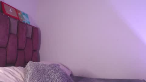 emily_w2 online show from August 8, 4:56 am