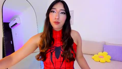 emily_walker4 online show from July 28, 1:22 am