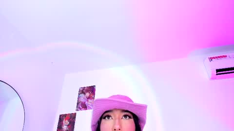 emily_walker4 online show from August 14, 2:48 am