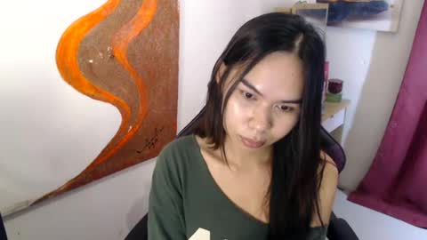 emily_xo143 online show from June 29, 3:48 pm