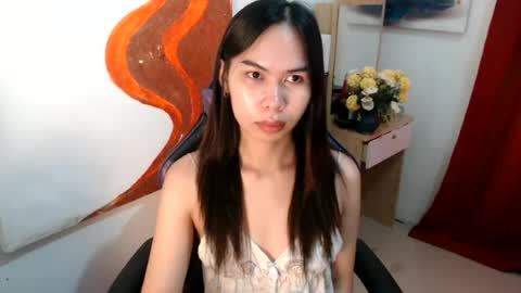 emily_xo143 online show from July 3, 10:39 am