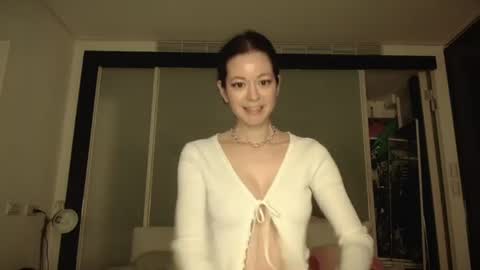 Emily Alexa online show from July 16, 12:06 pm