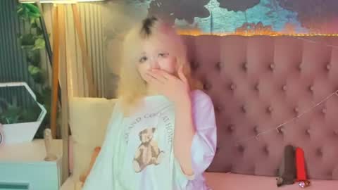 Baby Emelli online show from July 27, 7:36 am