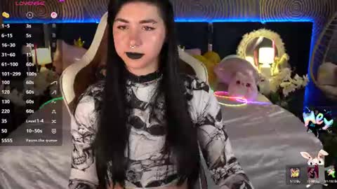 Emy Warm Lady online show from August 4, 6:32 am