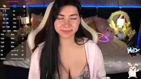Emy Warm Lady online show from August 10, 7:21 am