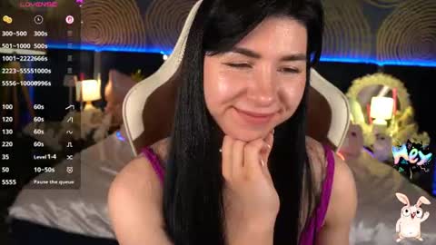 Emy Warm Lady online show from August 10, 9:33 am