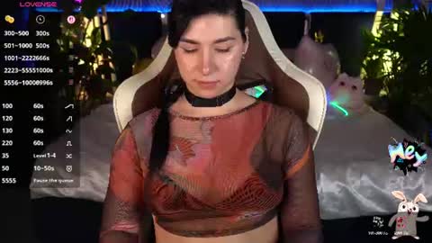 Emy Warm Lady online show from August 11, 7:21 am