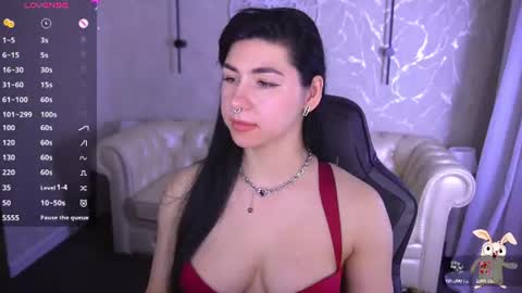Emy Warm Lady online show from August 14, 6:17 am