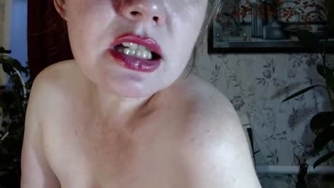 EmilyDoth online show from July 17, 2:50 pm