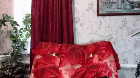 EmilyDoth online show from July 25, 12:31 pm