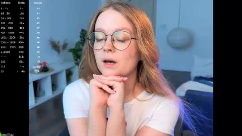 Emily online show from July 31, 2:12 pm