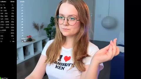 Emily online show from August 3, 1:29 pm