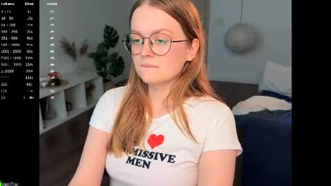 Emily online show from August 3, 3:41 pm