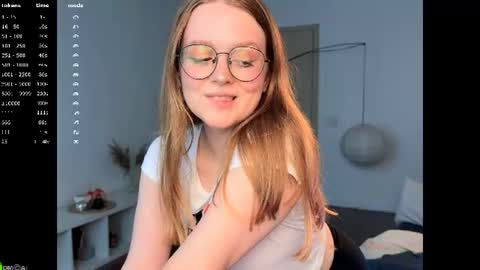 Emily online show from August 3, 4:47 pm