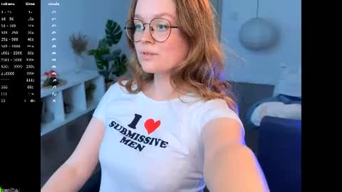 Emily online show from August 8, 1:33 pm