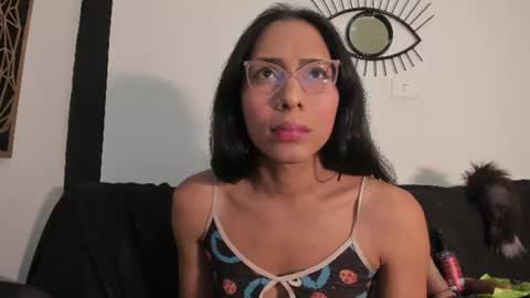 emilygomezz online show from August 6, 2:38 pm