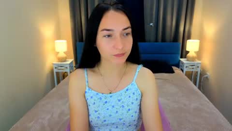emilygreyy__ online show from July 13, 6:46 pm