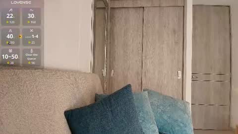 emilyguss online show from June 9, 4:13 pm