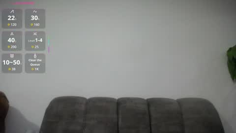 Emilyhines online show from August 6, 1:15 am