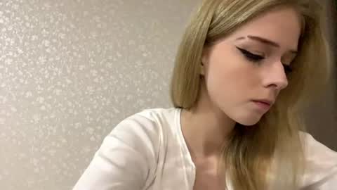 Emily online show from September 6, 4:46 pm