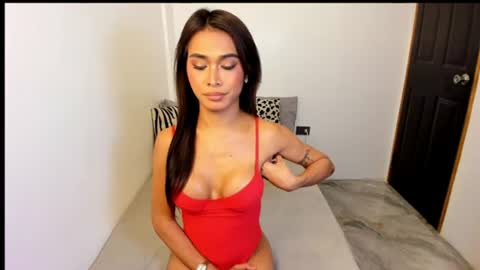 emilyluna07 online show from July 2, 7:42 am