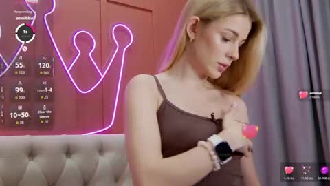 emilymagnificent online show from August 2, 5:03 am