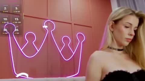 emilymagnificent online show from August 9, 2:56 am