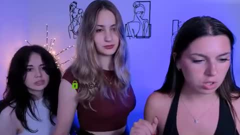 Emma online show from August 4, 4:09 am