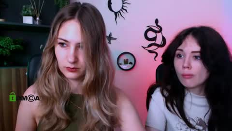 Emma online show from August 4, 7:22 pm