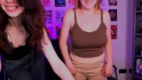 Emma online show from August 7, 8:42 pm