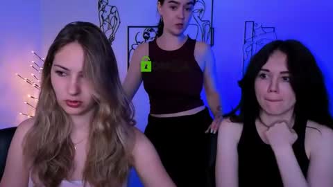 Emma online show from August 10, 8:32 pm