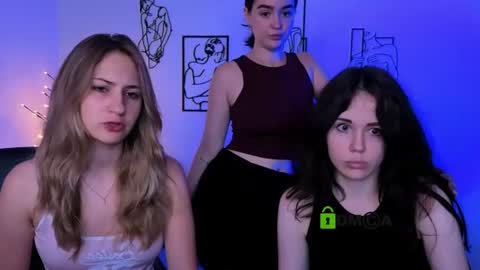 Emma online show from August 10, 11:50 pm