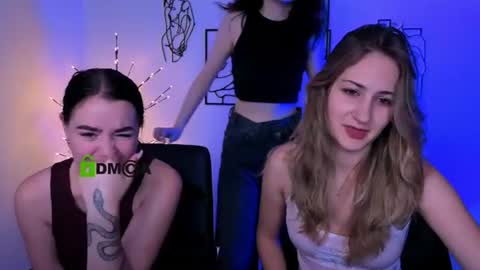 Emma online show from August 11, 2:02 am